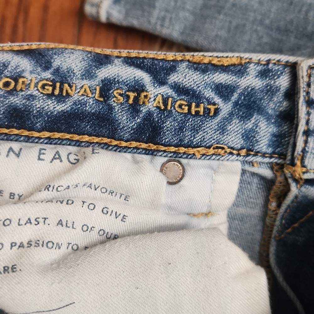 American Ealge Outfitters Original Straight Medium Wash Jeans - Picture 6 of 7